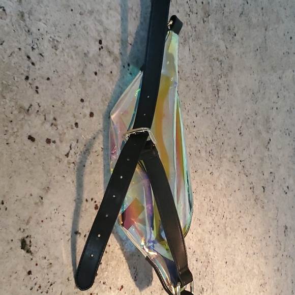 Guess Bum Bag - Picture 2 of 2